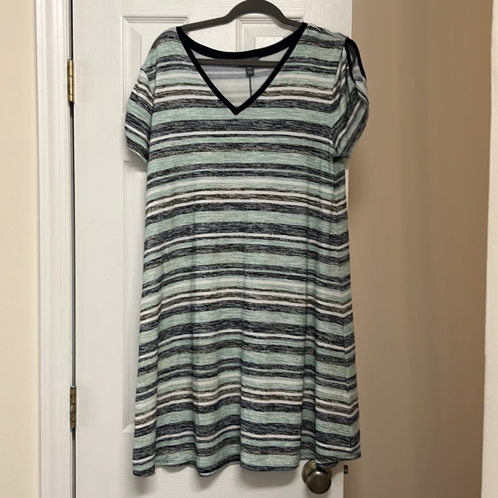 Market & Spruce striped mint green/black grey XL $12 comfy stretchy light
